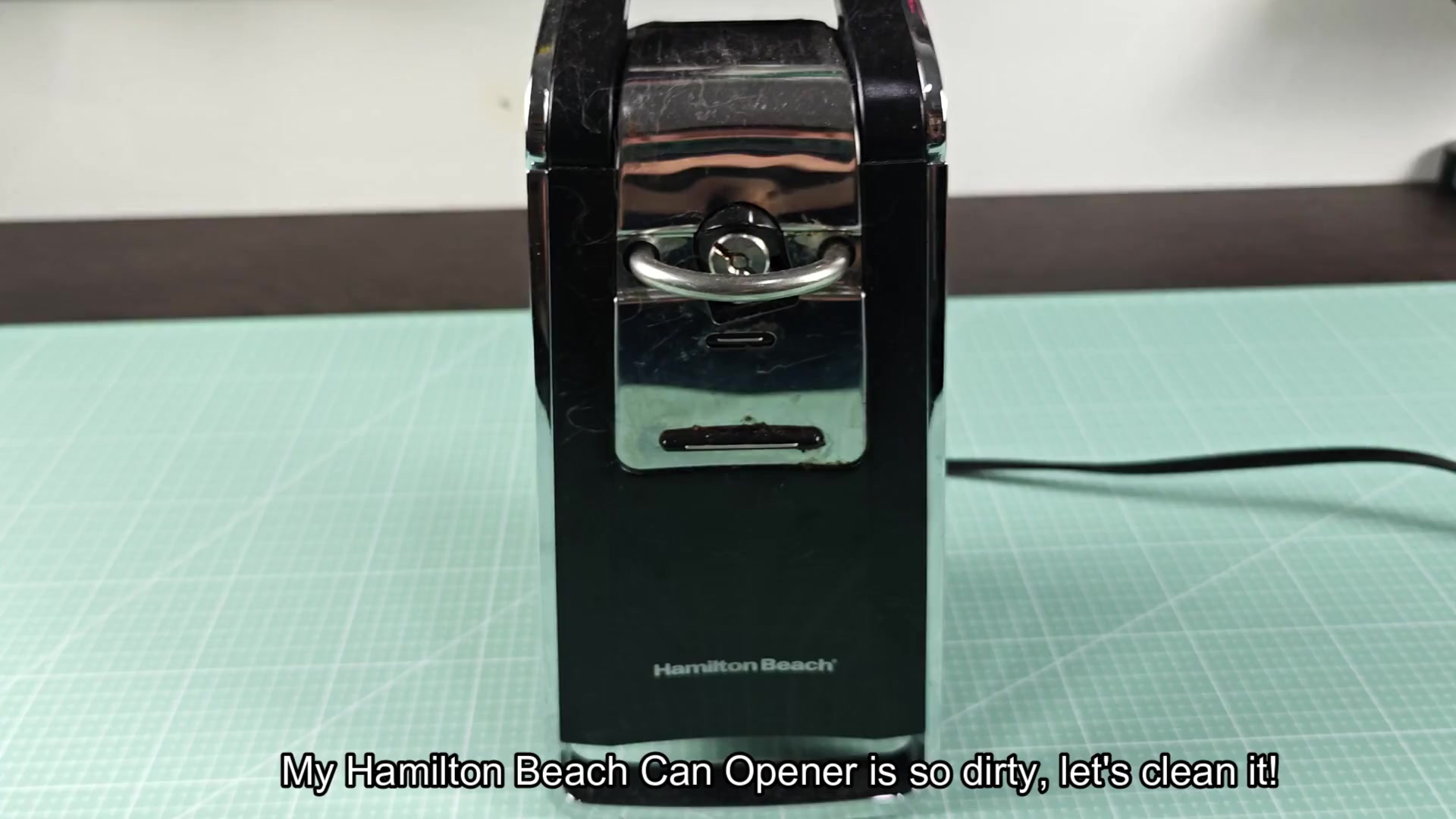 Dirty Hamilton Beach can opener ready for cleaning Dirty Hamilton Beach can opener ready for cleaning