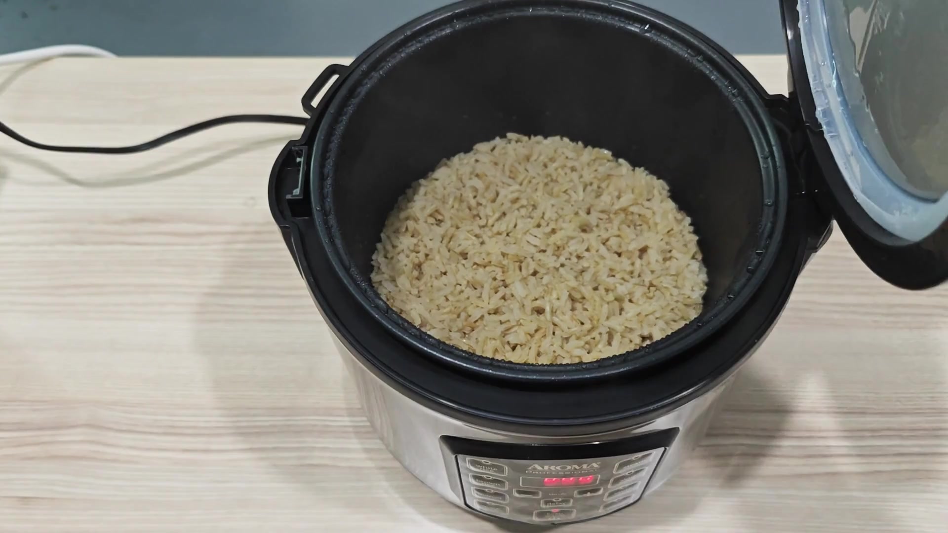 Fluffy cooked brown rice in inner pot Fluffy cooked brown rice in inner pot