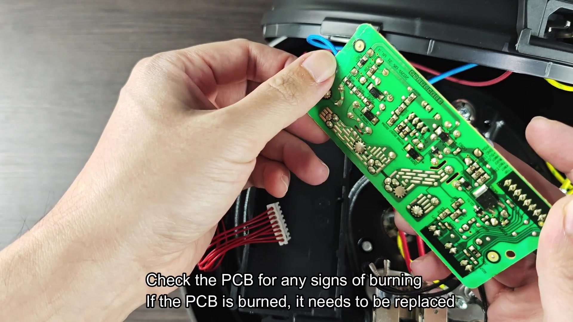 Inspecting PCB for burn damage Inspecting PCB for burn damage