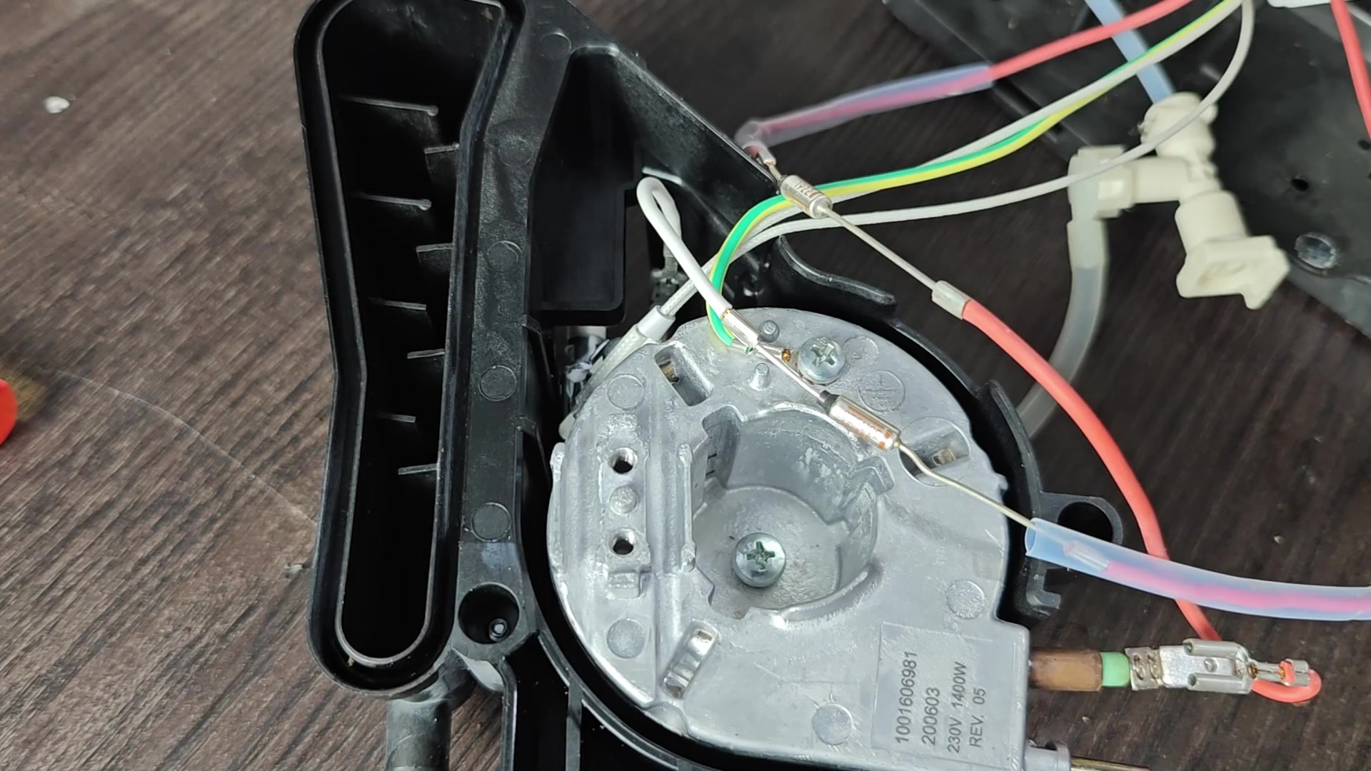 Multimeter checking continuity on wiring Multimeter checking continuity on wiring