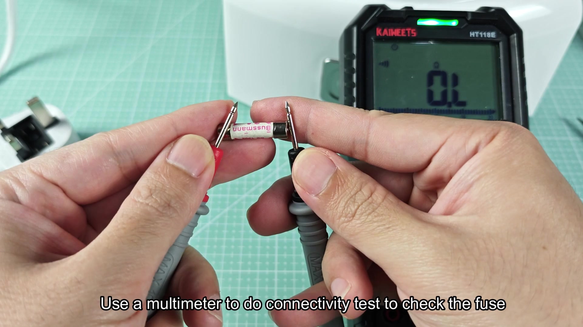 Multimeter confirms good fuse continuity Multimeter confirms good fuse continuity