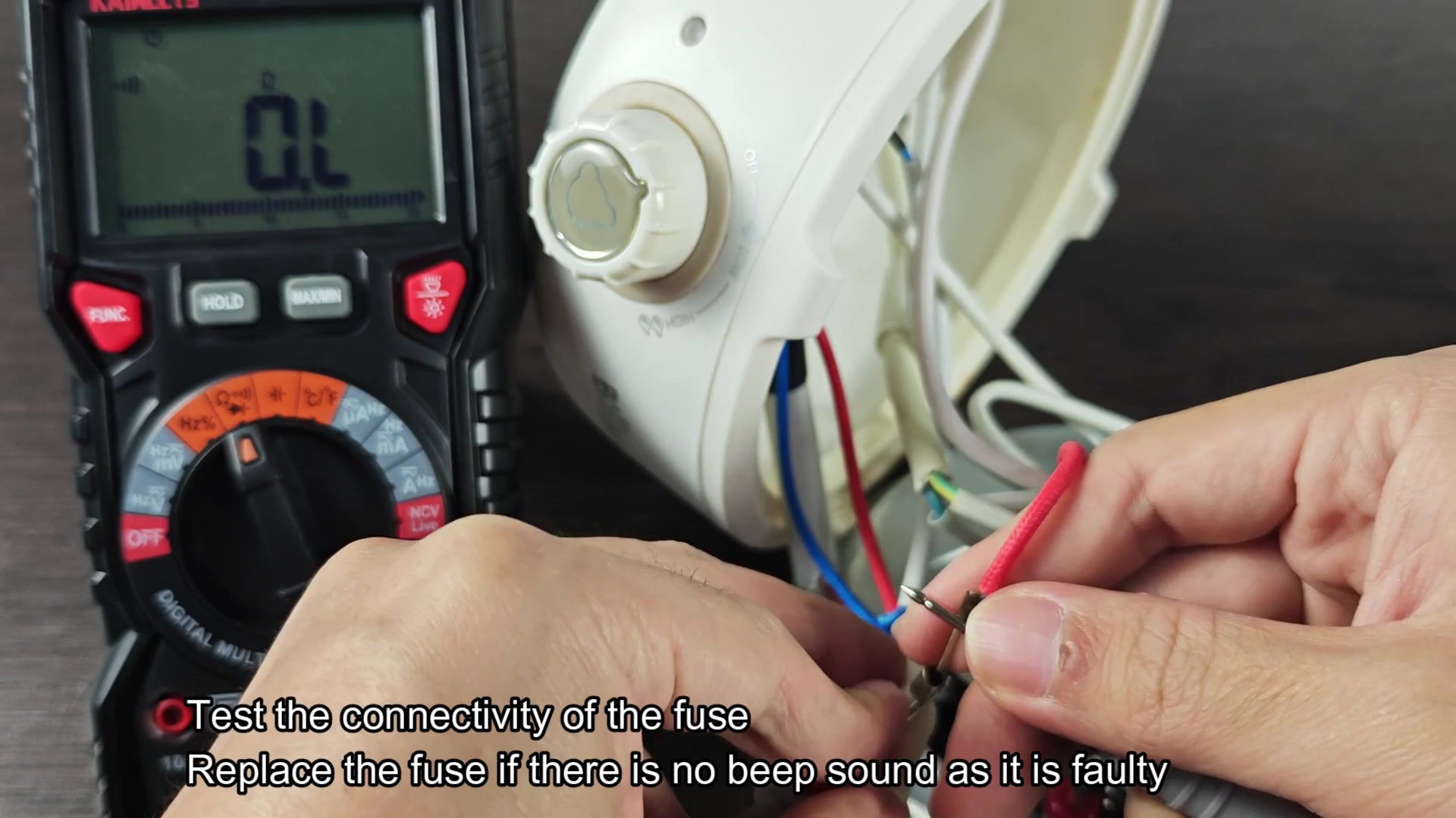 Multimeter reading confirms good connection Multimeter reading confirms good connection