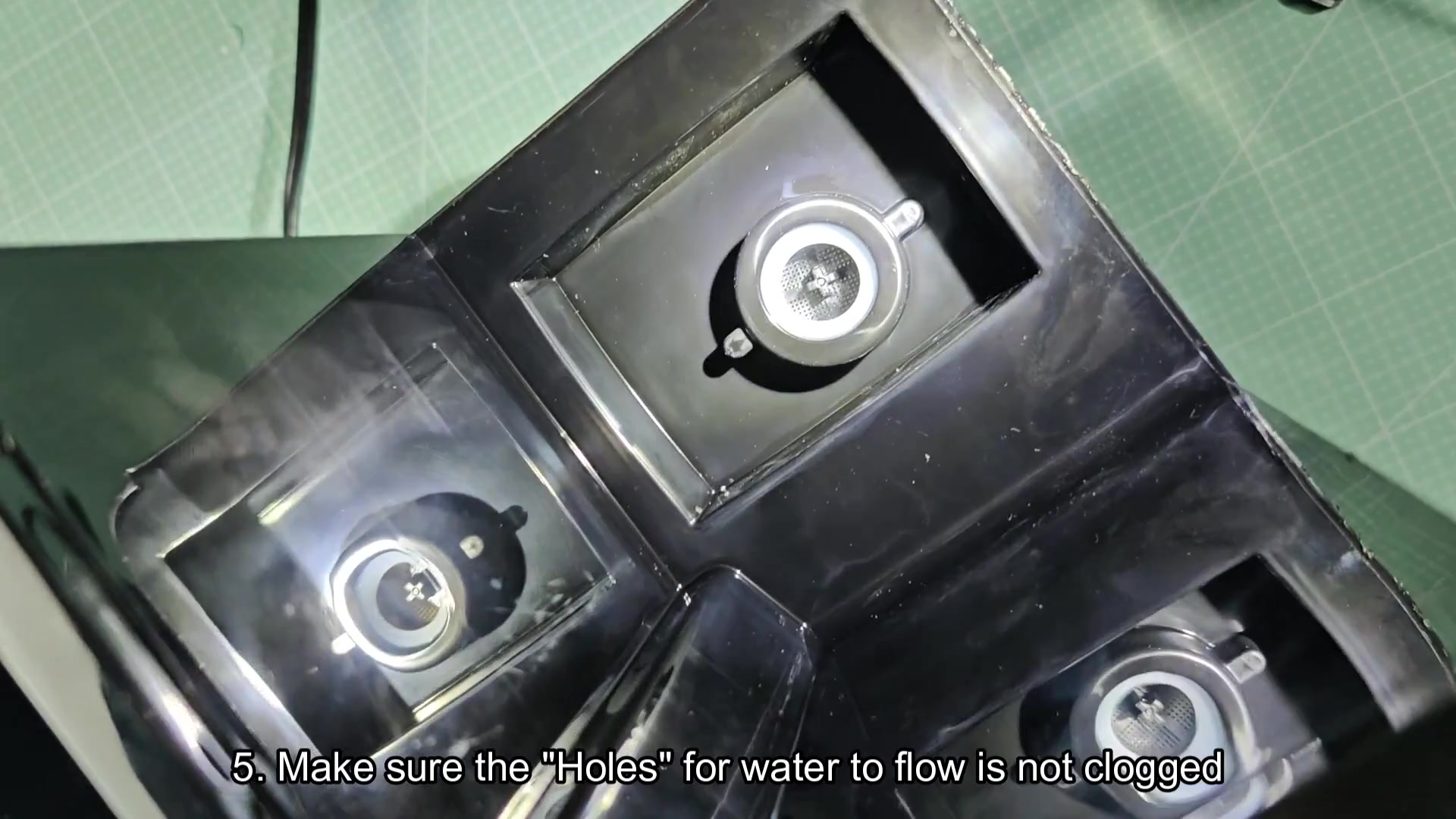 Multiple circular ports inside the tank Multiple circular ports inside the tank