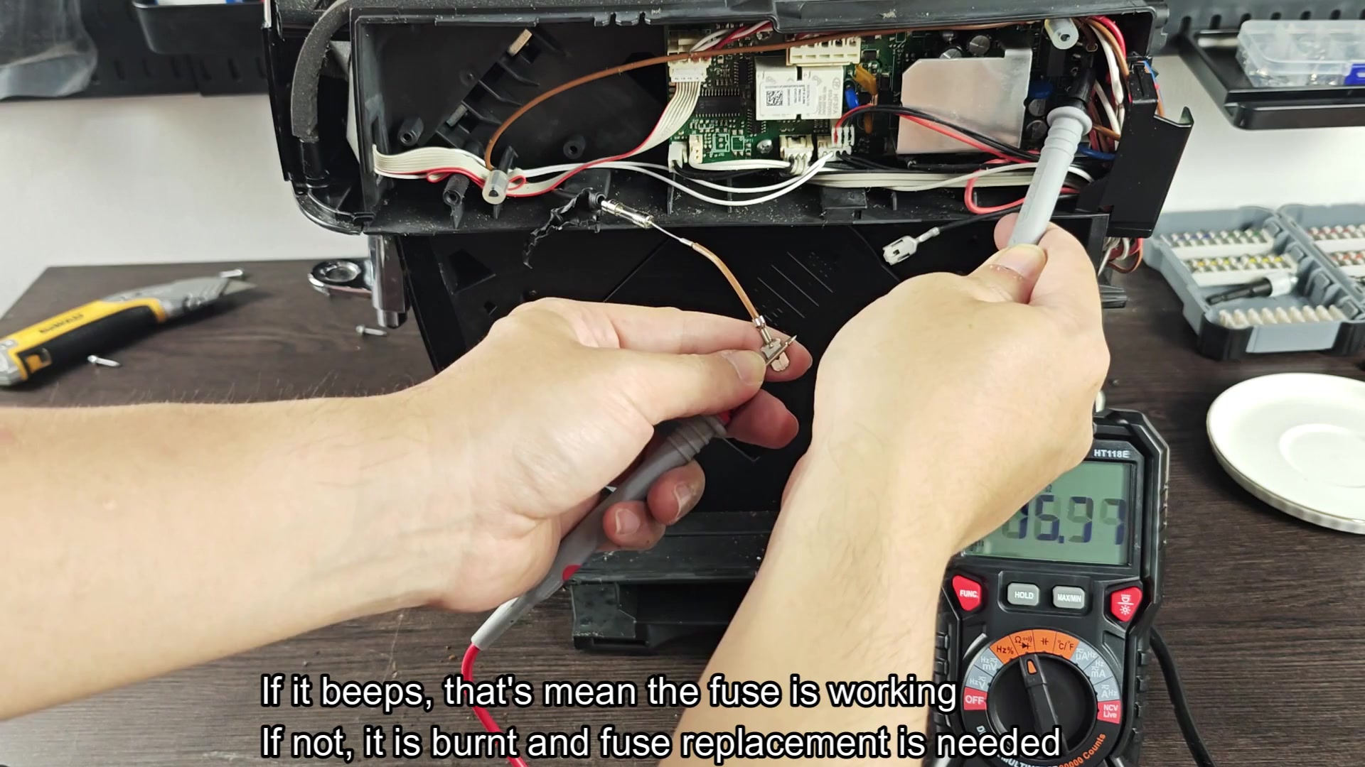 Pointing at fuse area with OL reading Pointing at fuse area with OL reading