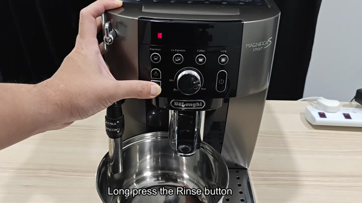 Pressing rinse button on panel Pressing rinse button on panel