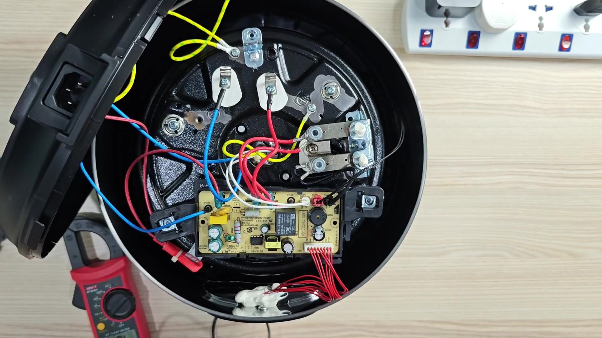 Probe testing burned fuse with no sound Probe testing burned fuse with no sound