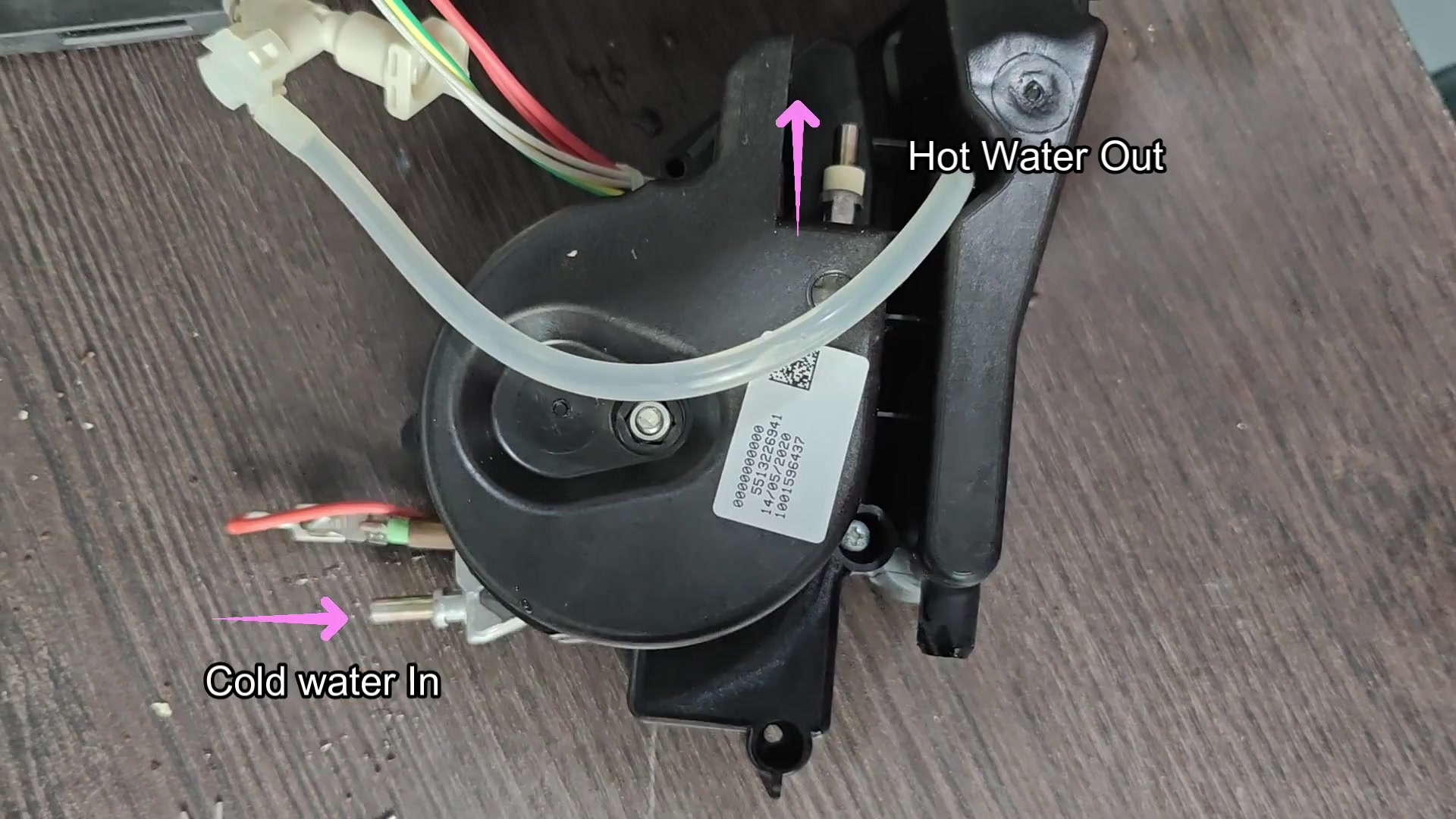Pump showing cold in and hot out ports Pump showing cold in and hot out ports