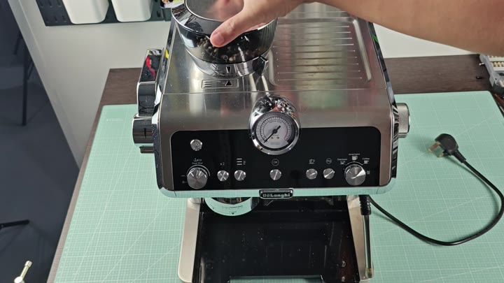 Removing coffee bean hopper from top Removing coffee bean hopper from top