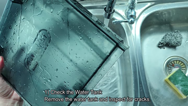 Rinsing water tank under faucet Rinsing water tank under faucet