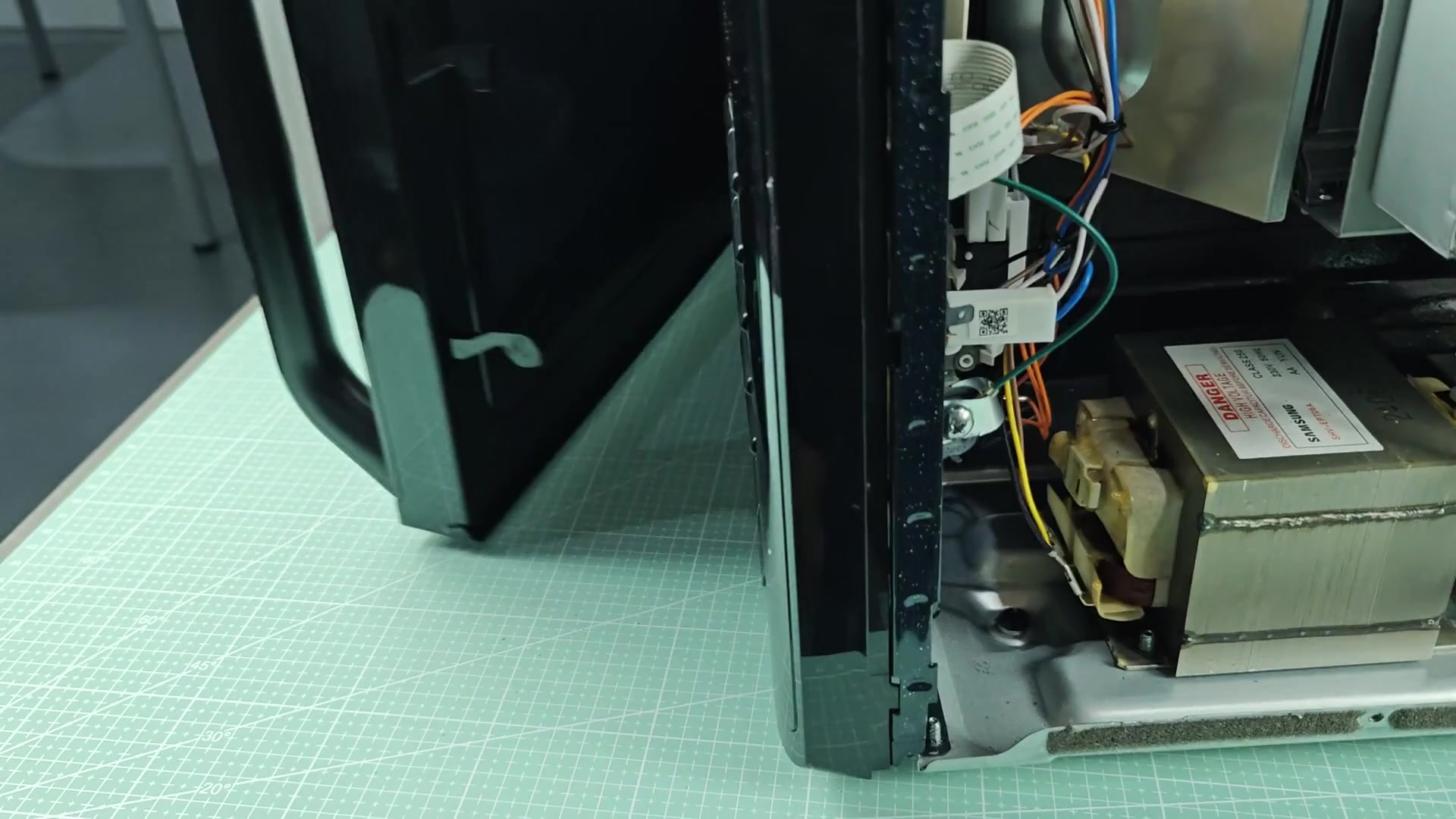 Samsung high voltage transformer interior Samsung high voltage transformer interior