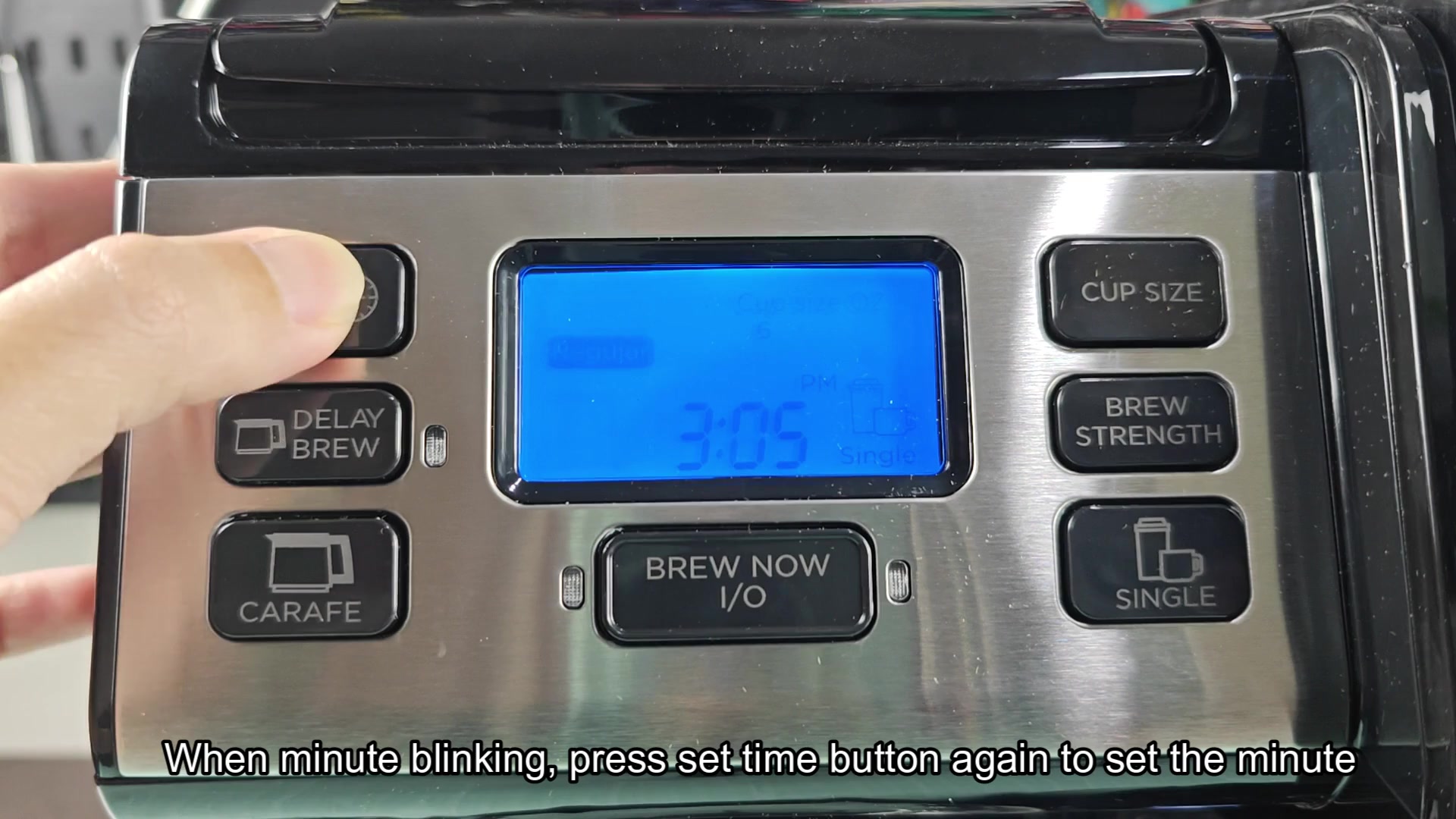 Set minutes while display is blinking Set minutes while display is blinking