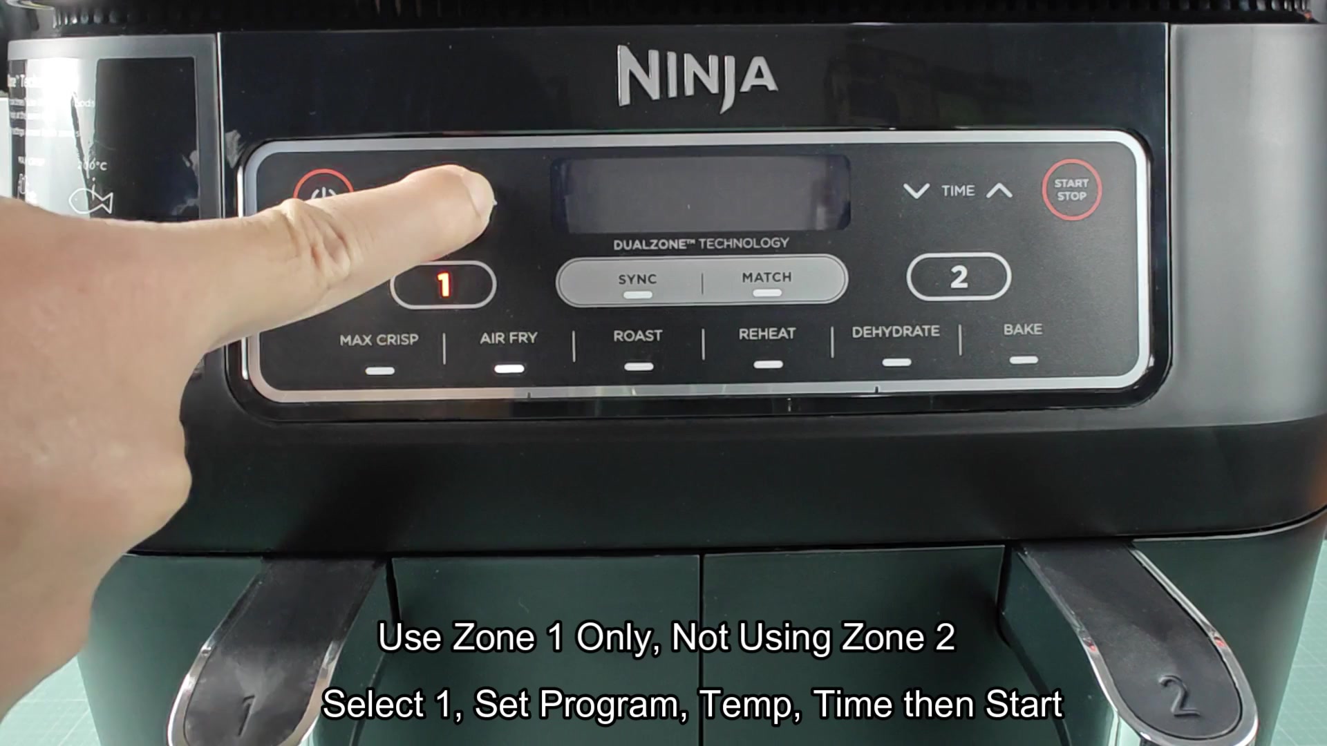 Setting temperature on Zone 1 display Setting temperature on Zone 1 display