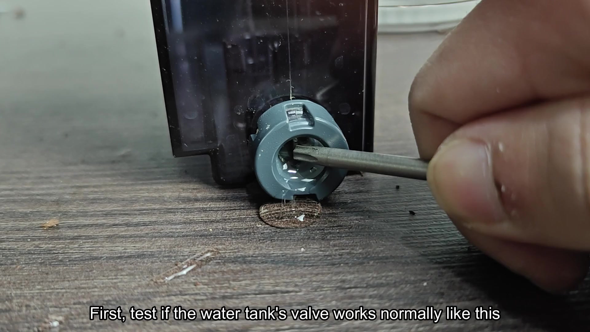 Testing water tank valve function Testing water tank valve function