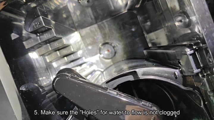 Clear water flow holes inside Clear water flow holes inside
