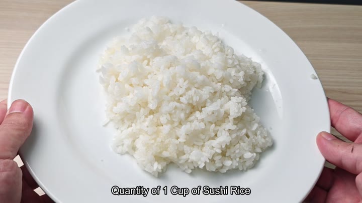 Finished mound of sushi rice Finished mound of sushi rice