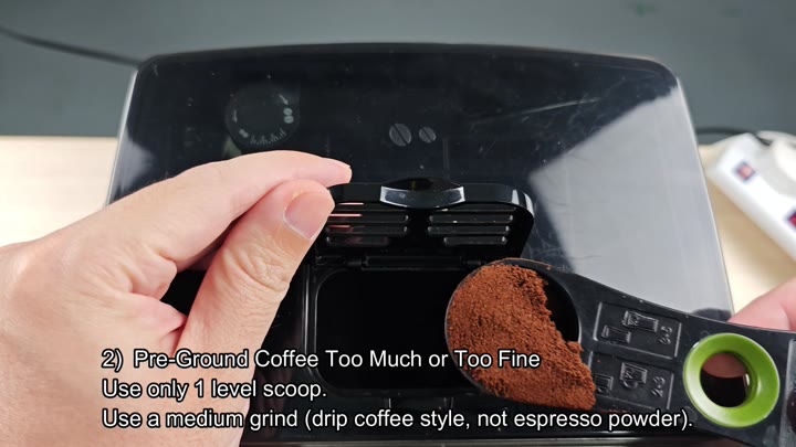 Level scoop of medium ground coffee Level scoop of medium ground coffee