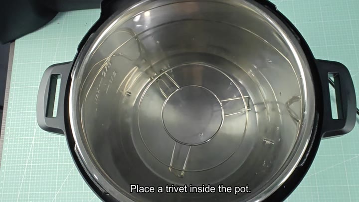 Metal trivet inside Instant Pot Metal trivet inside Instant Pot