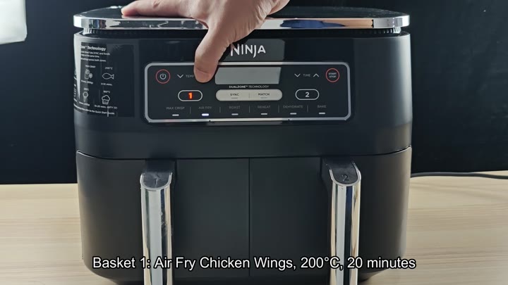 Ninja Foodi control panel set to cook Ninja Foodi control panel set to cook