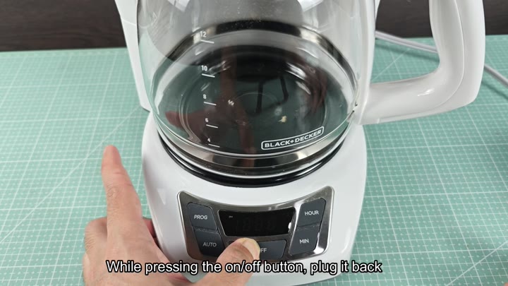 Pressing on button while plugging in Pressing on button while plugging in